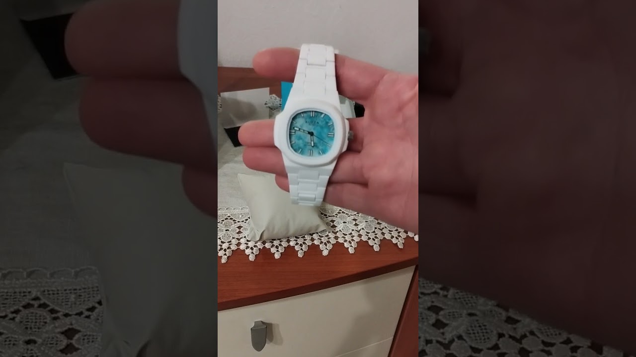 Ruzza Watch entry level bianco quadrante turchese