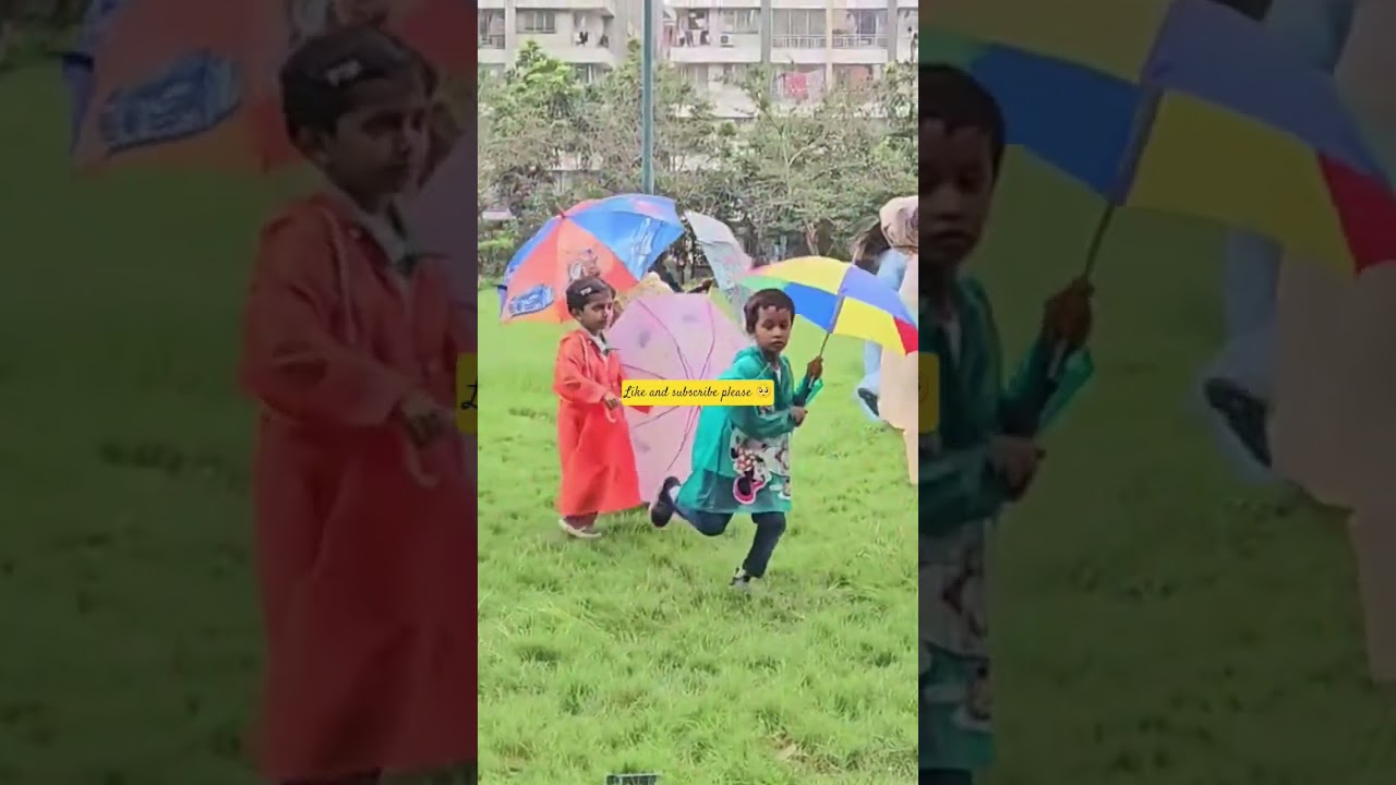 yellow 🟡 is me raincoat