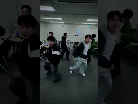 ๐จ-๐๐ถ๐ค๐ฅ