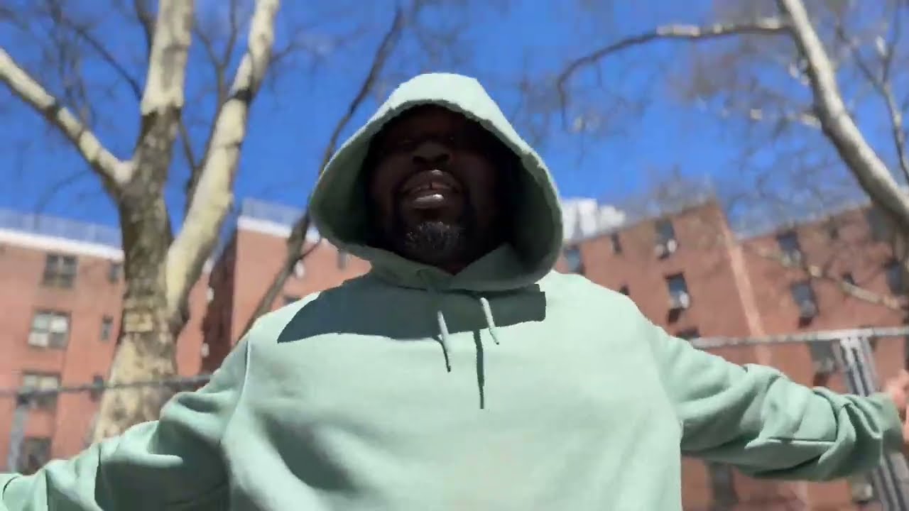 SOUTHSIDEICE - HOODIES ALL YEAR FT. MUNCH QB [PRODUCED BY DJ BLKLUOS] (VISUALIZER)