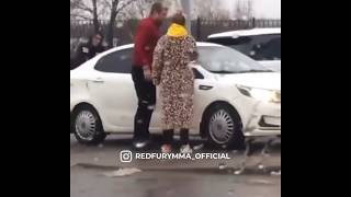 Пьяный Александр Емельяненко снова в центре внимания, замечен в странном виде возле больницы