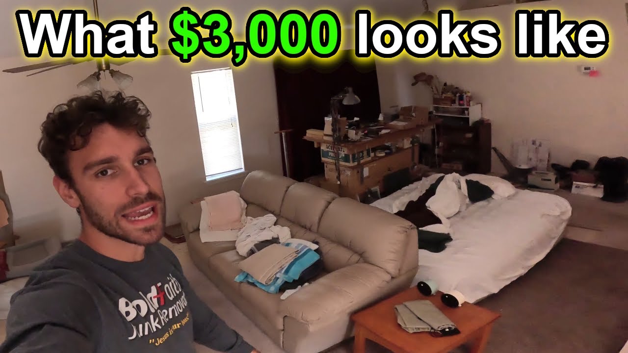 Он заплатил нам 3000 долларов за уборку этого БЕЗУМНОГО дома.