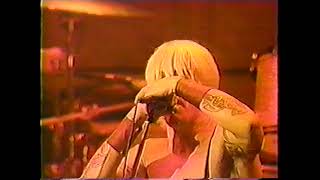 Download Lagu Red Hot Chili Peppers - Soul To Squeeze [Live, Irivine Meadows Amphitheater - USA, 1999] MP3