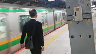 E231系1000番台+E233系3000番台宮ヤマU66編成+横コツE-01編成横浜駅発車