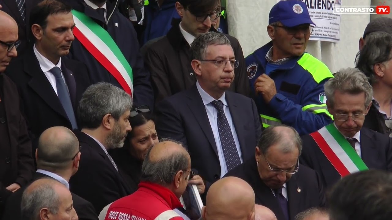 GUERRIERO di MARCO MENGONI - ai funerali di DOMENICO - | CONTRASTOTV canale 268