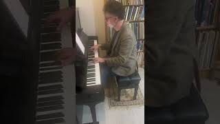 World Premiere: March Miniatures IV by Matthew Lee Knowles
Within hours of being invited to compose a brand new piano piece for the channel, the British composer, Matthew Lee Knowles composed a set of four pieces called Four March Miniatures. This is the World Premiere of the fourth one: a beautifully simple, melodic and melancholy piece with a subtly varying pulse.
March Miniatures IV by Matthew Lee Knowles
Pianist: Matthew King
#matthewleeknowles #newpianomusic #themusicprofessor World Premiere: March Miniatures IV by Matthew Lee Knowles