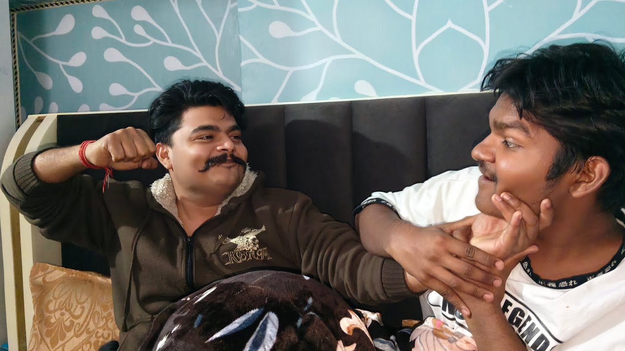 Aaj mooch or eyebrow lgi daw pe 😂😂😂 