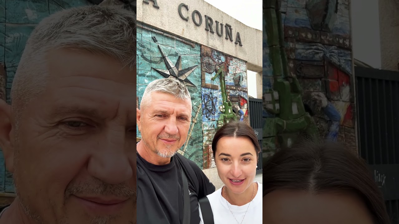 Прошли 25 км , можно и отдохнуть и съездить в La Coruña, из походных условий - роскошный лоск