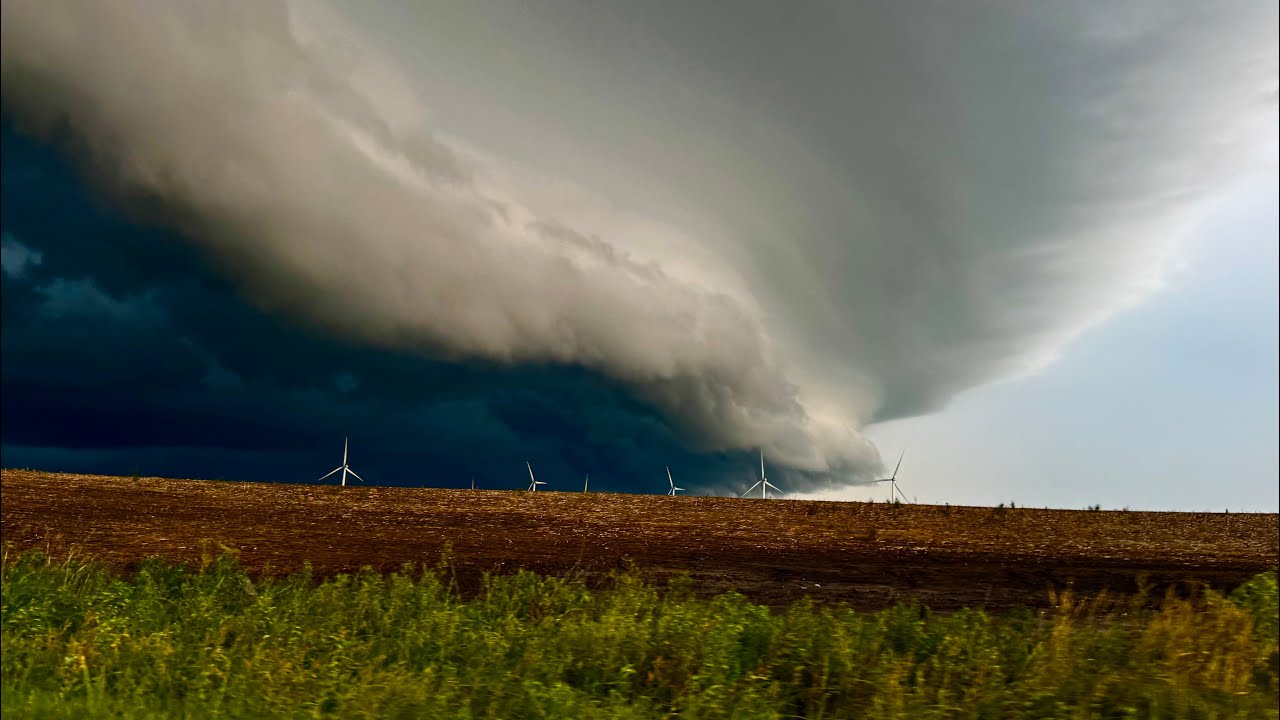 POWERFUL Storm with Twin Shelf-Coud Forming in Northwest Missouri [4K] | June 24, 2025
