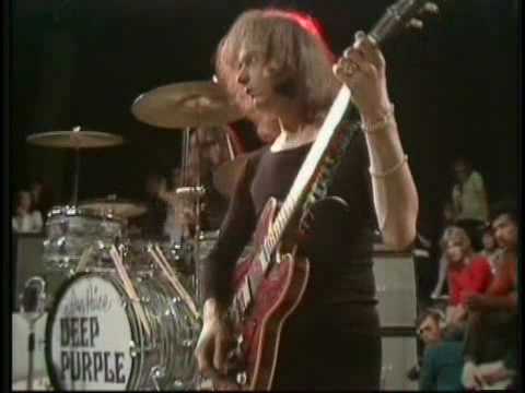 Дитя во времени дип. Deep Purple - come Hell or High Water 1994. Deep Purple child in time Live. Deep Purple Live in London 1970. Ian Gillan child in time.
