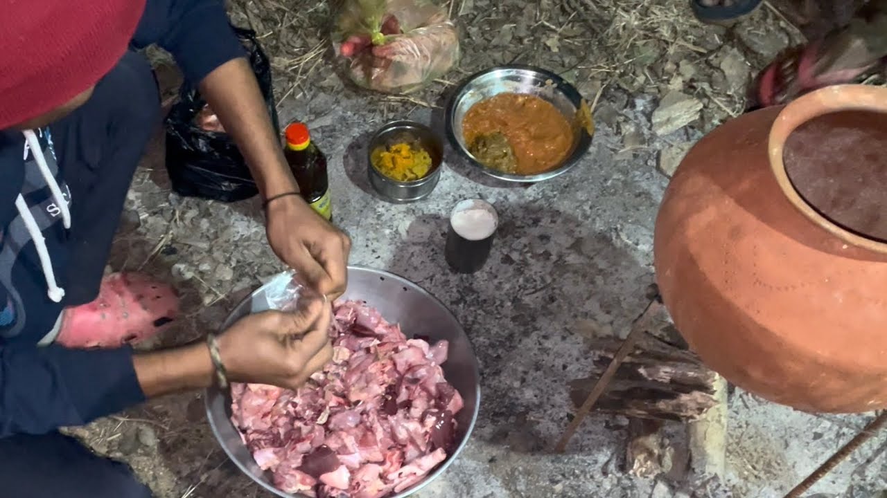 हांडी चिकन cooking in Havy Winter with Student Gtroup, Outdoor Footage 