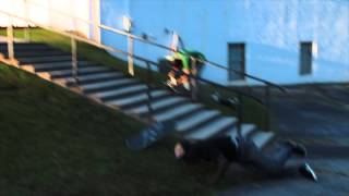 Skater vs Handrail FAIL