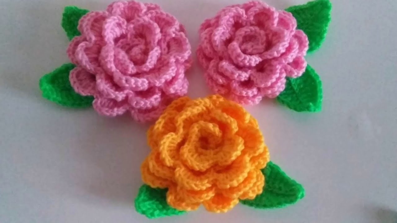 Ikki ayol bir yigitni iltimos qiladi