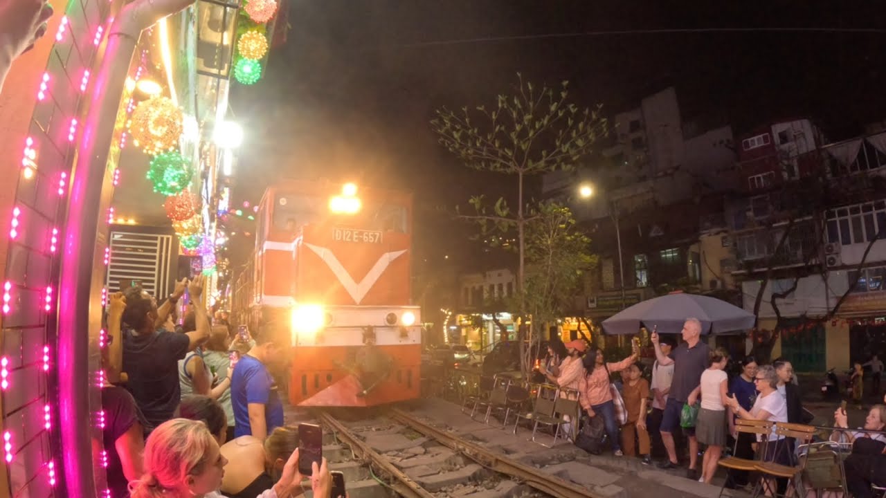 Evening Train Arrival on Hanoi’s Train Street 🇻🇳