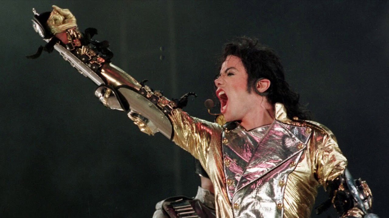 Wanna Be Startin Somethin Live