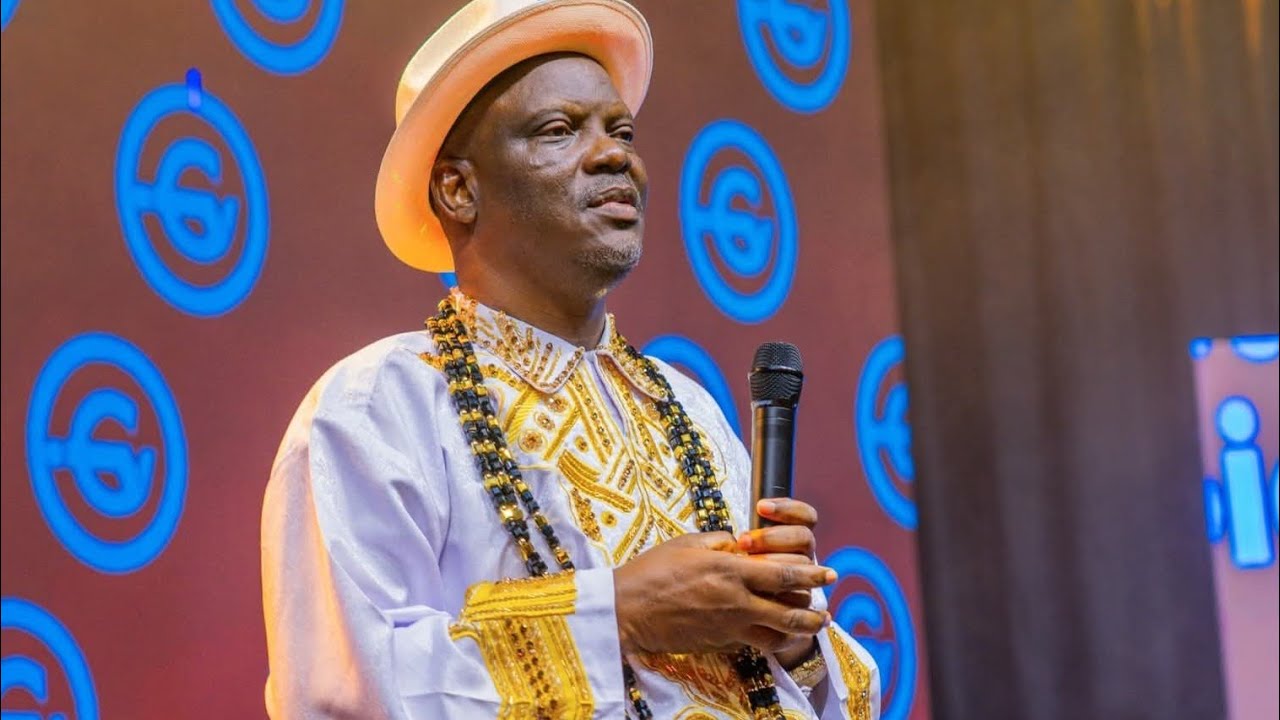 #GbaramatuVoice10: Barrister Smooth’s Song That Shook Transcorp Hilton Abuja [Full Video]