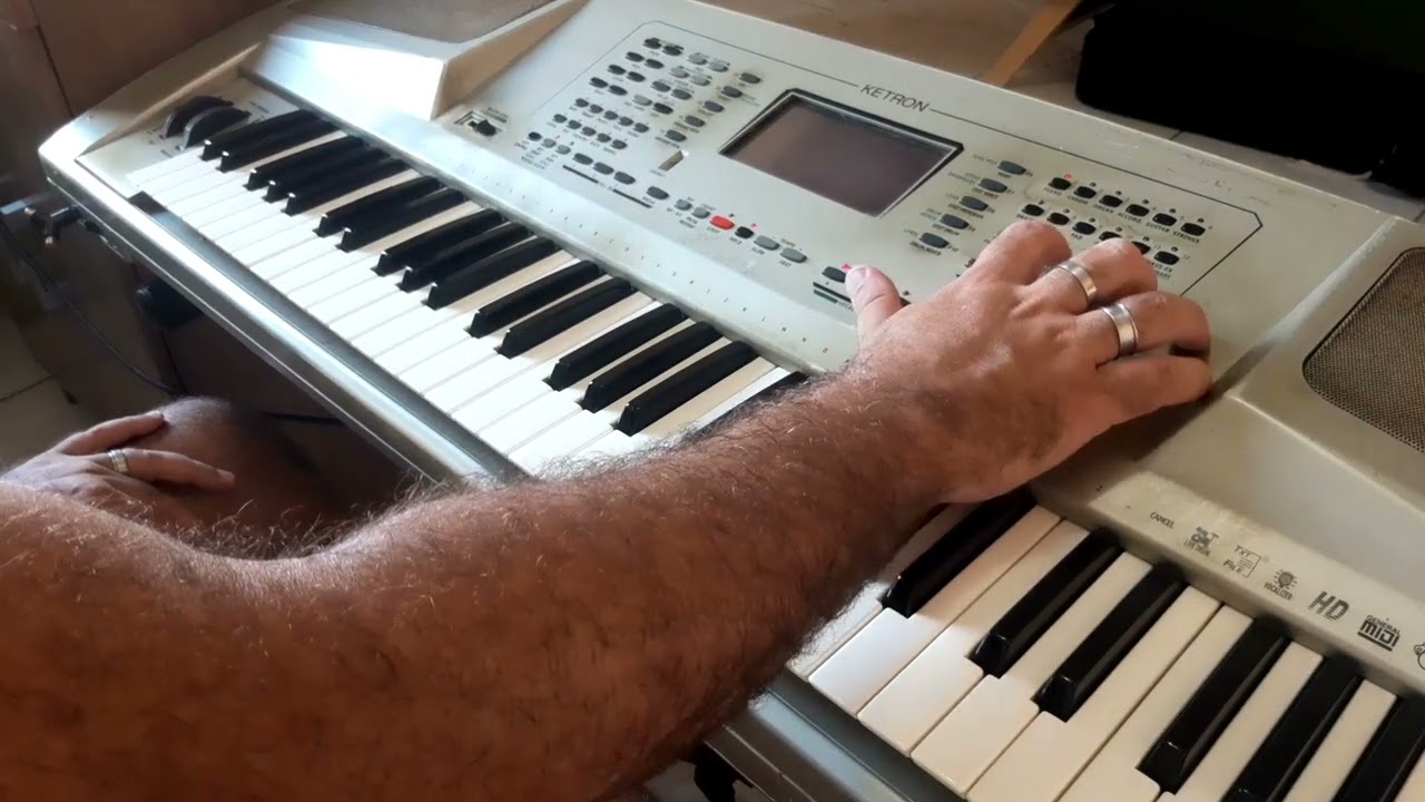 Ketron XD-9 ||| Piano, DX, Rhodes, Hammond