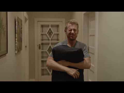 Rake: trial separation, and living arrangement with ex-wife, son & his girlfriend