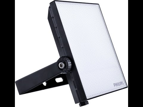 Lampu Floodlight 200Watt dan PJU LED 150Watt. 