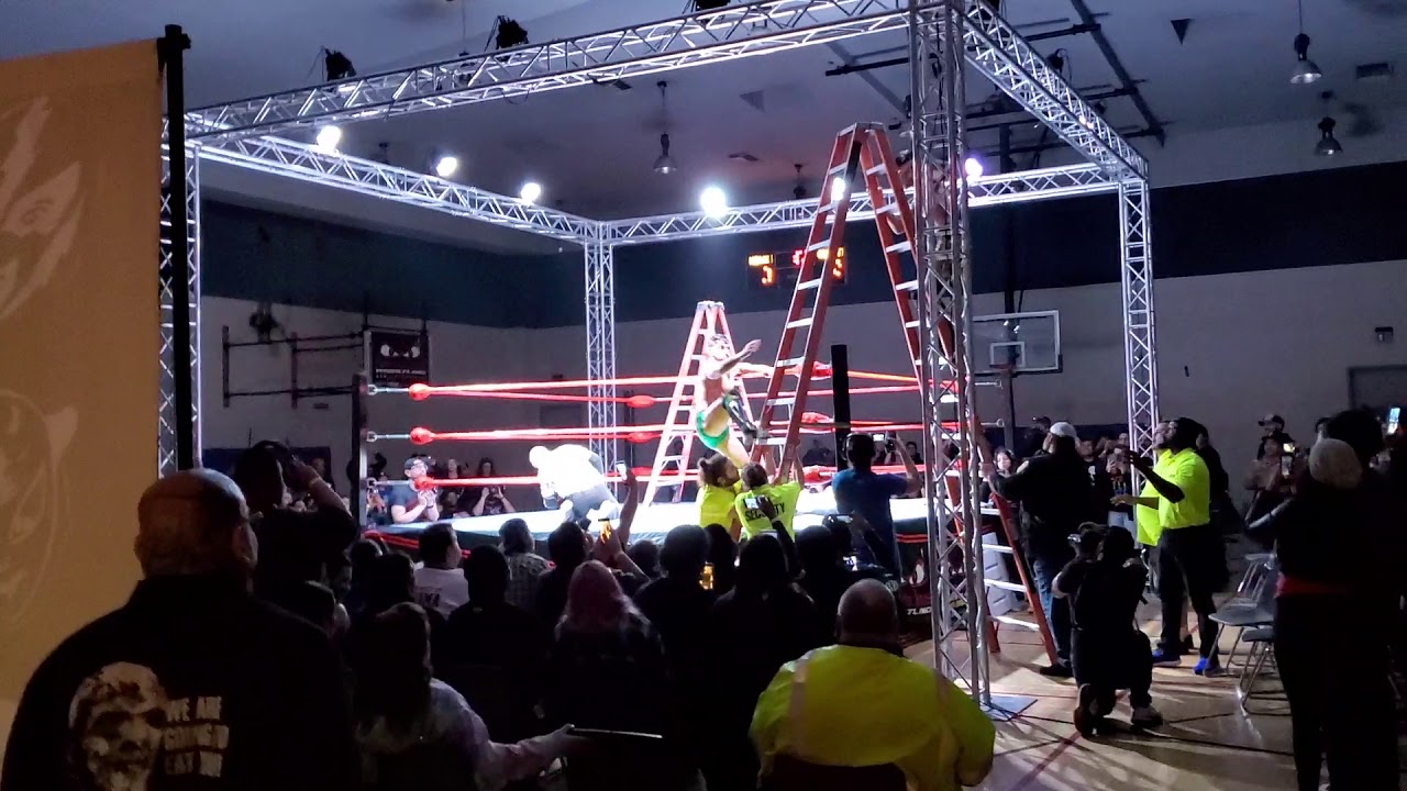 [clip] 4 way ladder match finish (Douglas James, Lucas Riley, Matt ...