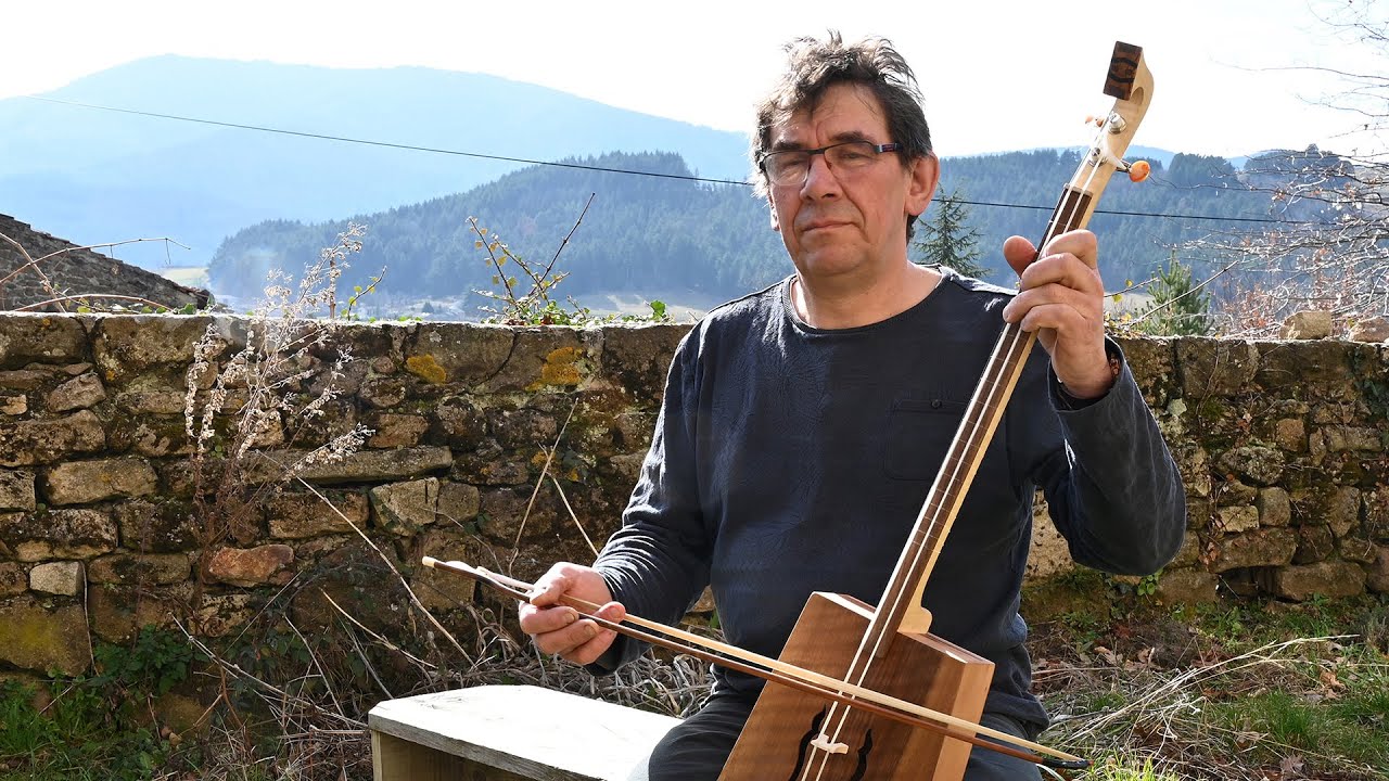 Travail autour du morin khuur