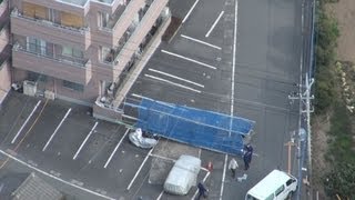 足場倒れ、園児２人けが 埼玉、強風原因か