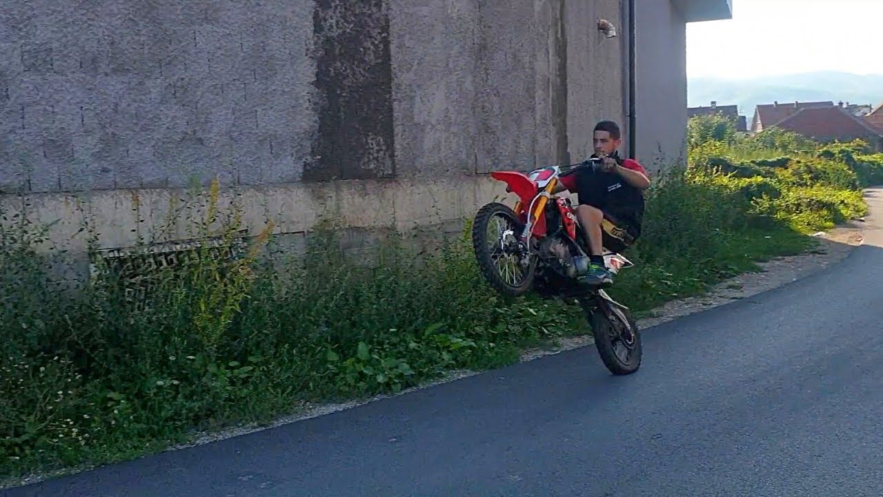 Young Mechanic Wheelies 190cc Pit bike YouTube