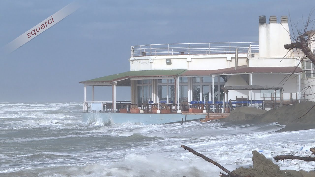 Erosione costiera, Fregene senza spiaggia