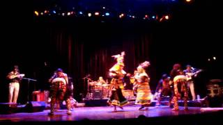 AJAYU Bolivia, Tinku Juntos podemos, Arte latino.