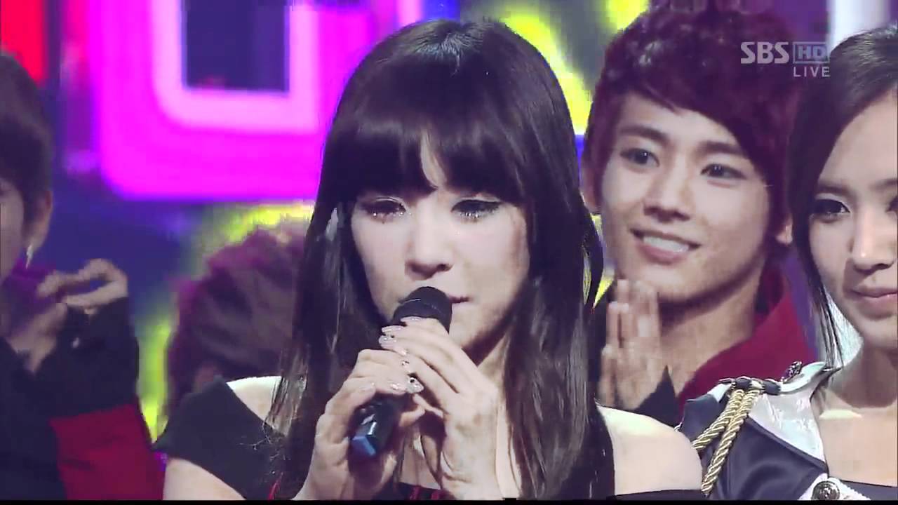 Mutizen Song - SNSD (뮤티즌송-소녀시대) @SBS Inkigayo 인기가요 2011030