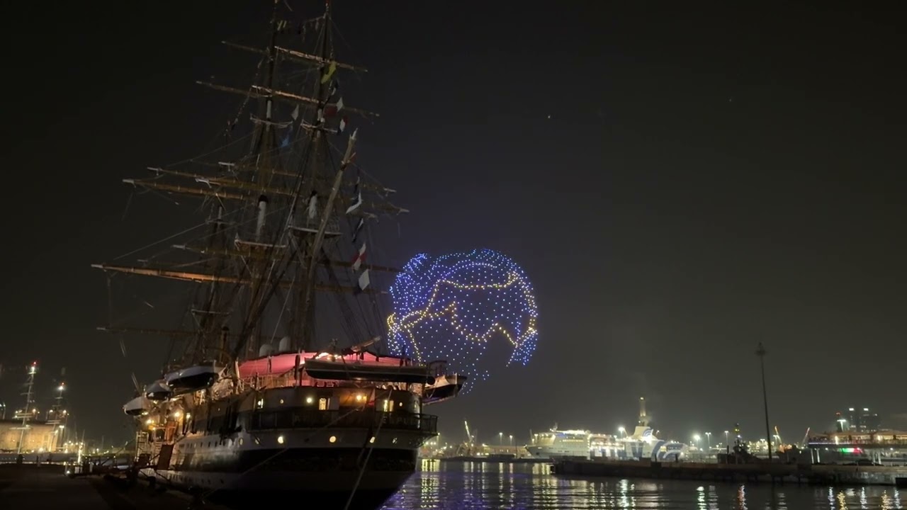Amerigo Vespucci, il saluto con i droni in cielo   HD 1080p