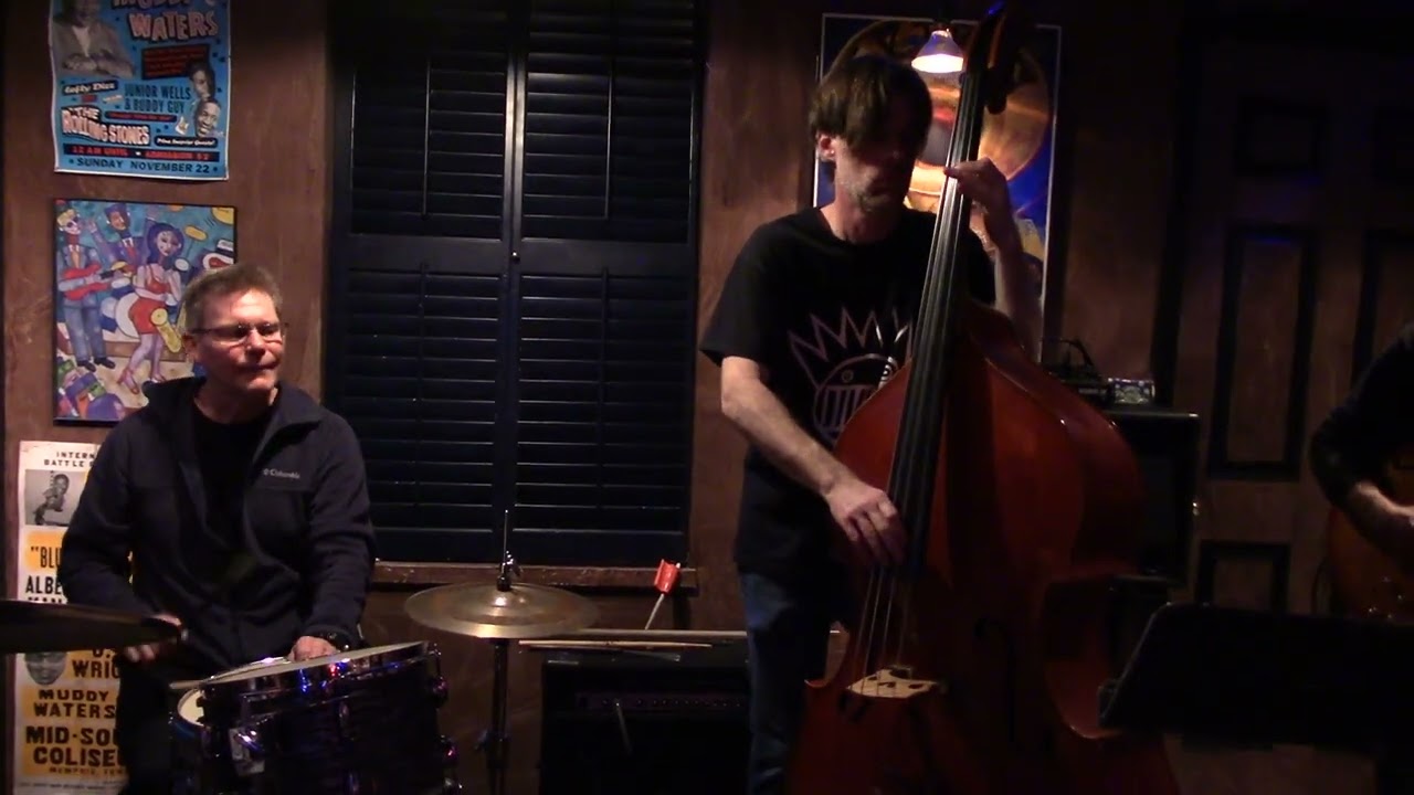 Jobim's Dindi performed by Tom Byrne, Ben Wheeler and Steve Davis at Kinda Blue.