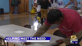 Additional volunteers help local ministry serve up Thanksgiving meals