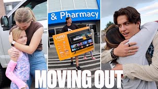 MOVING OUR DAUGHTER INTO COLLEGE | EVERYONE LEFT US!