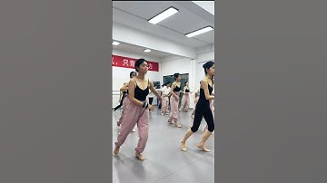 Dance Flexibility Routine |Stretch For Strong & Graceful Moves #DanceFlexibility #Stretching #shorts
