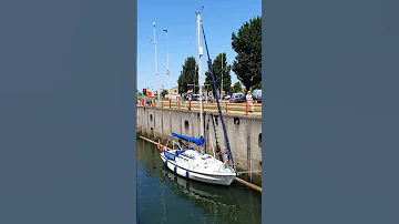 ??? Vlissingen Netherlands ???? Sluicebox @TravelwithHugoF  #boatlock #sluicebox #sluice #sluis