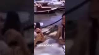 Sence Erkekler Kızlar Yanlarında Olmayınca Ne Konuşuyorlardır?