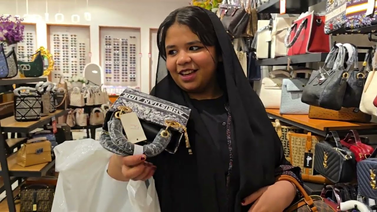 مشتريات عيد الفطر  2025 لريناد وعزيزة وعزيزة زعلانة