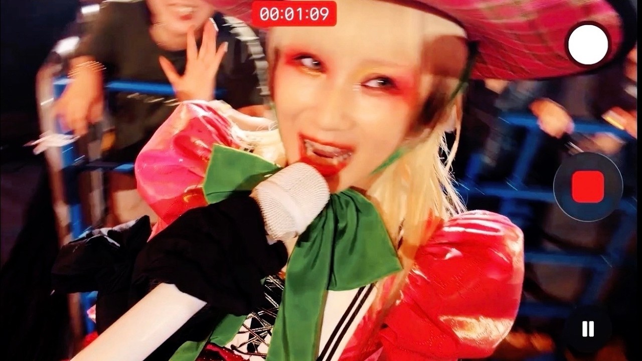 Reol - WANT U LUV IT[Live at 「No title」in YOKOHAMA ARENA] - YouTube