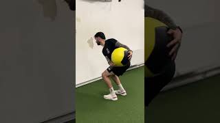 ROTATIONAL ALTERNATING HIP MB THROW IN PARALLEL POSITION