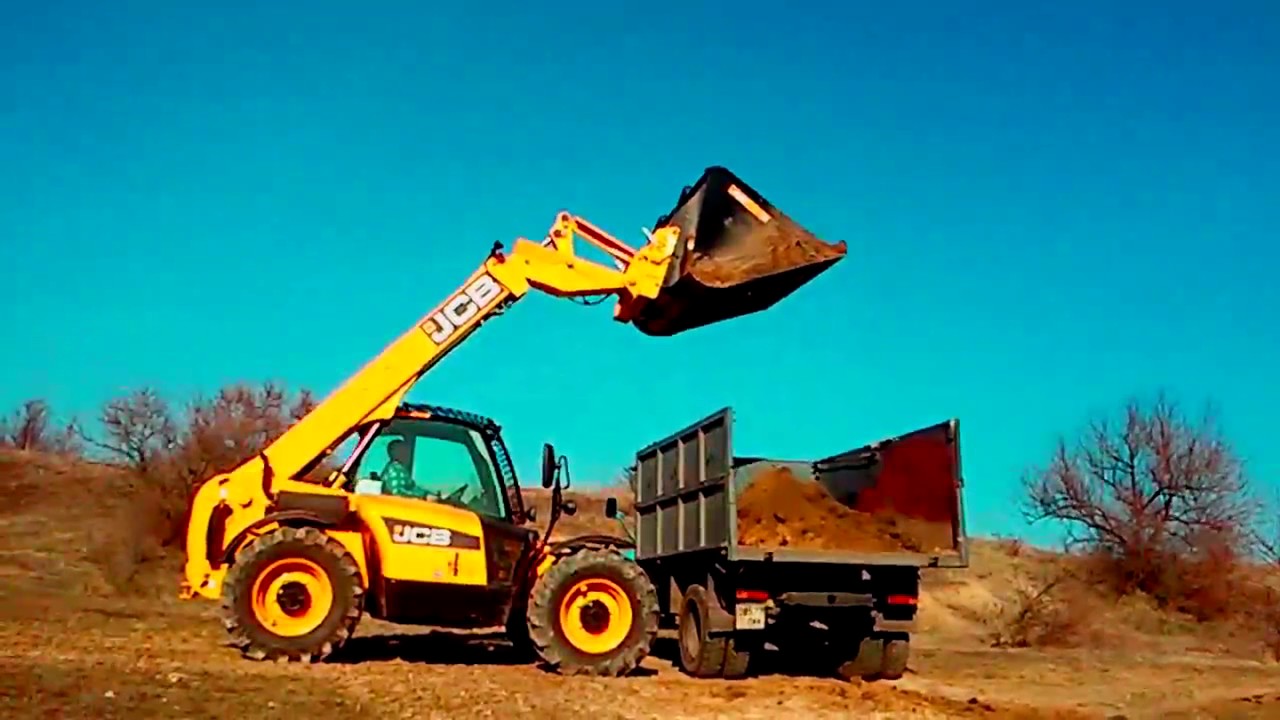 Первая работа нового JCB 560-80 AGRI Plus или как делают полевые дороги в Украине (ГАЗ 53, МТЗ 892)