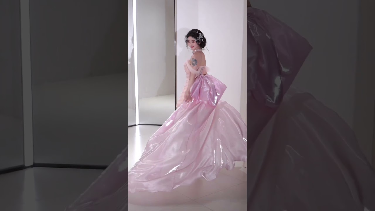 A princess dress with super sweetness, so beautiful for toasting and hanging out! Fuyang Bridl