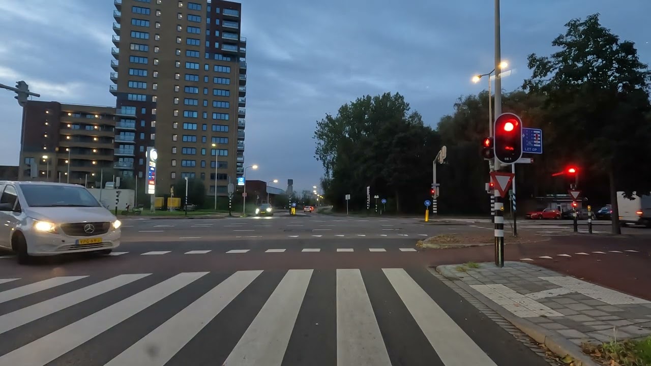 EBS buslijn 37 DEN HAAG LEYENBURG - STATION DELFT | 2023