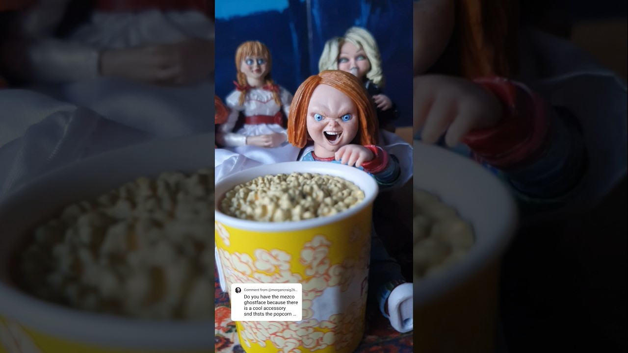 Chucky's Movie Night | NECA Horror Figure Setup