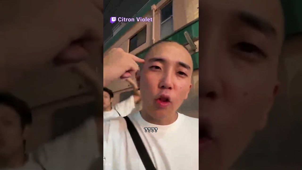 Distributeur de cartes Pokémon 