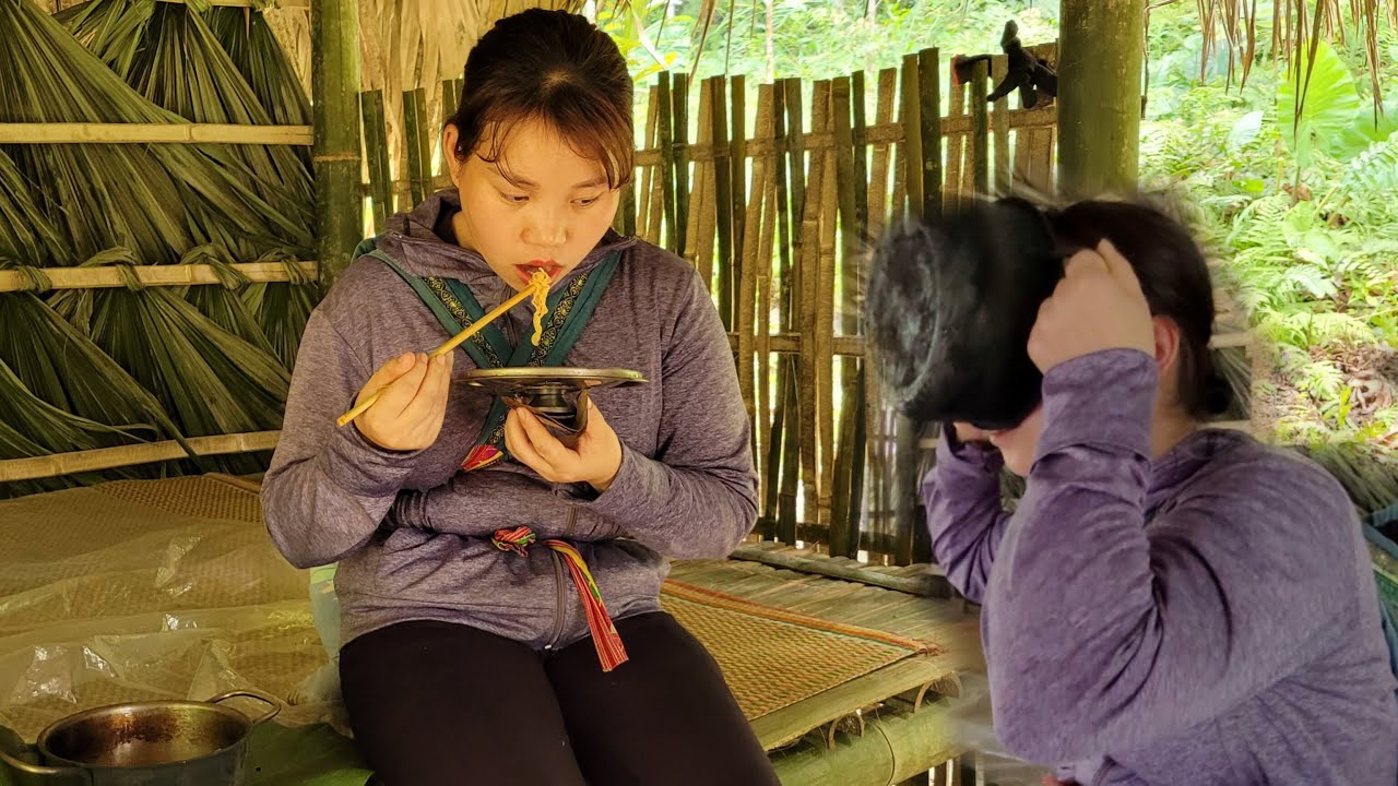 Single mother harvests yam to sell  | Giàng thị sao