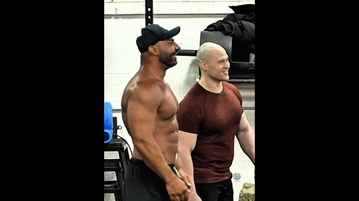 Their faces changed - The smile faded, and disbelief filled their eyes #frank #anatolyprank #gym