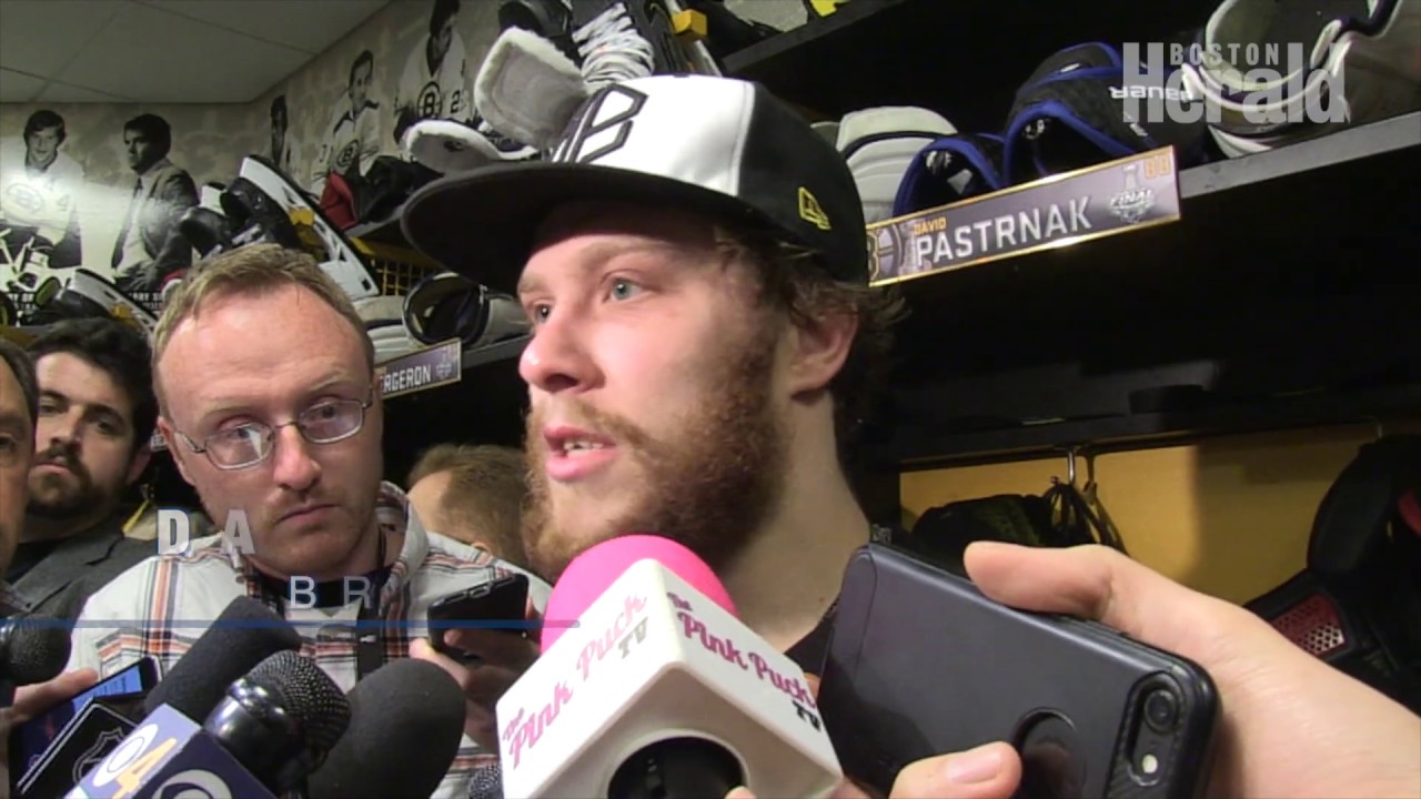 Torey Krug Cracks Joke About How He'll Remember Helmet-Less Hit On Robert  Thomas 