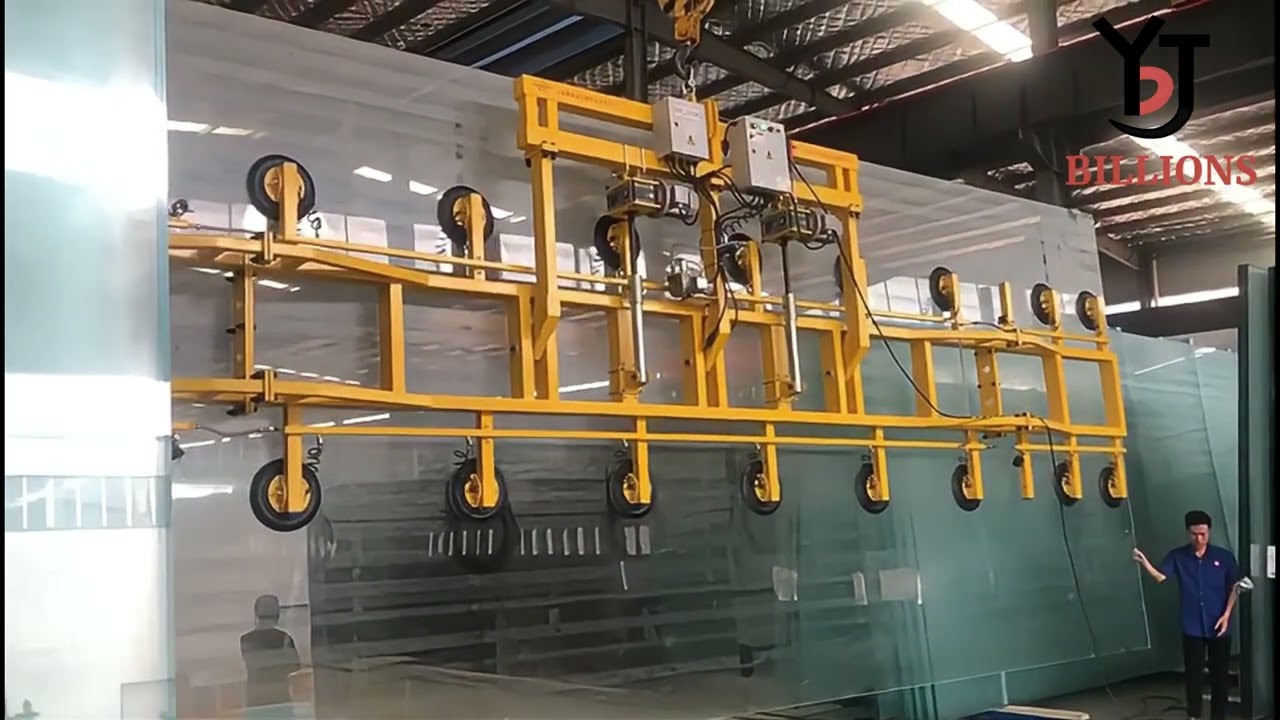 Electric vacuum glass lifting machine for moving large glass windows.