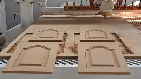 BYTCNC Automatic tool chang MDF Plywood cabinet door CNC router engraving machine 3m47s